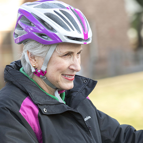 Sue Hamann | Custom Knee Replacement Surgery | Holy Cross Germantown Hospital